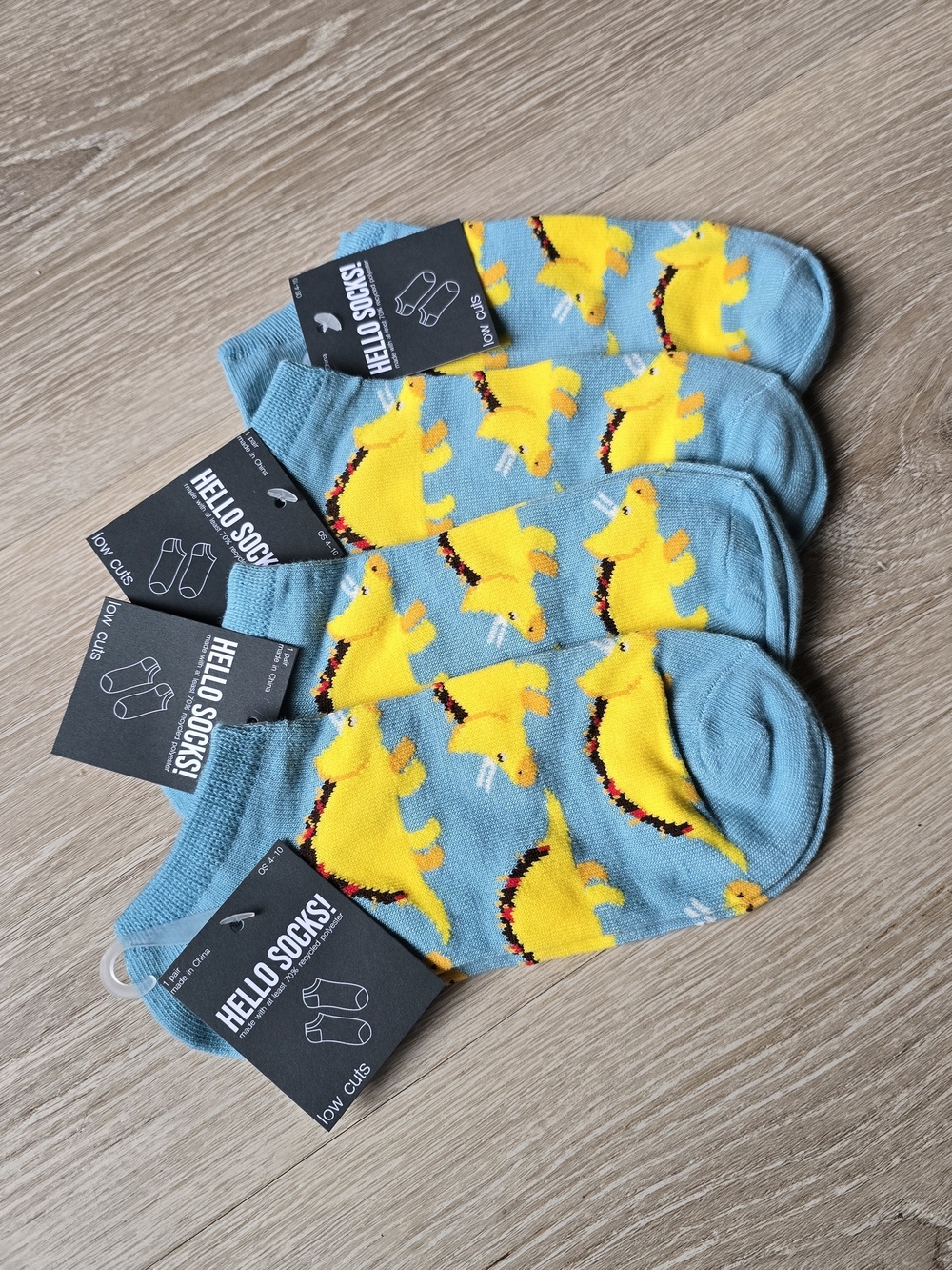 Youth Low-Cut Blue Socks with Yellow Dinosaur